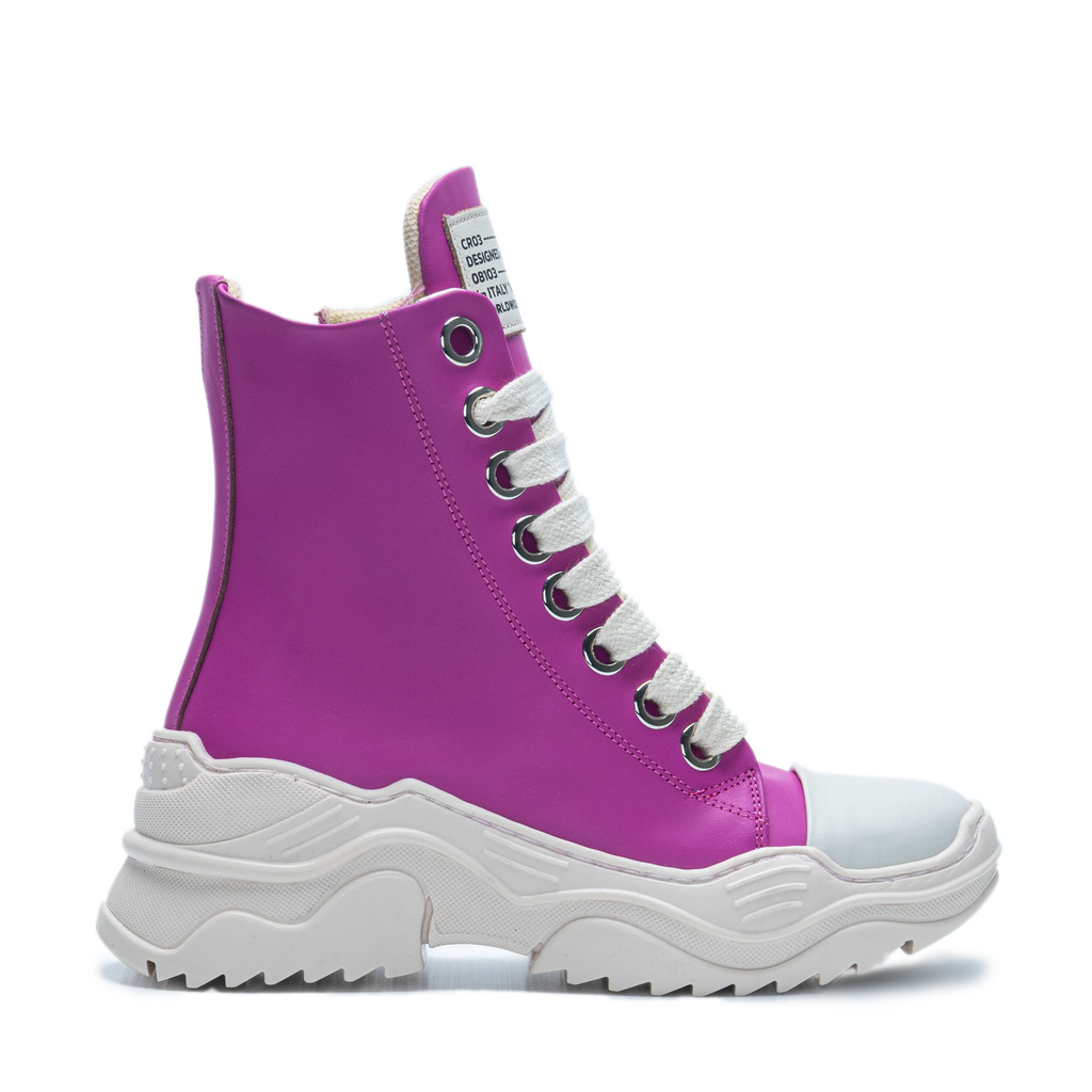 REBEL HIGH – Leather
