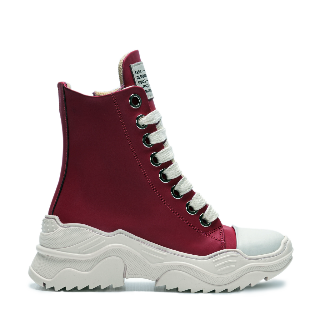 REBEL HIGH – Leather