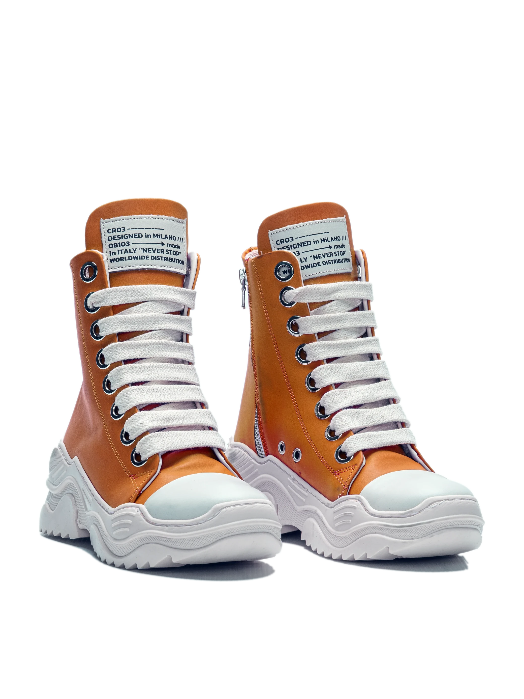 REBEL HIGH – Leather
