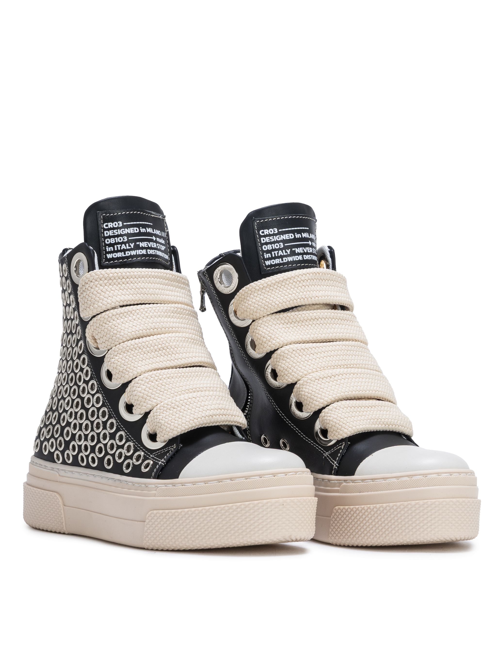 CALIPSO 300 – Silver Eyelets