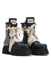 STARBOOT DOMINION – Black Silver Eyelets