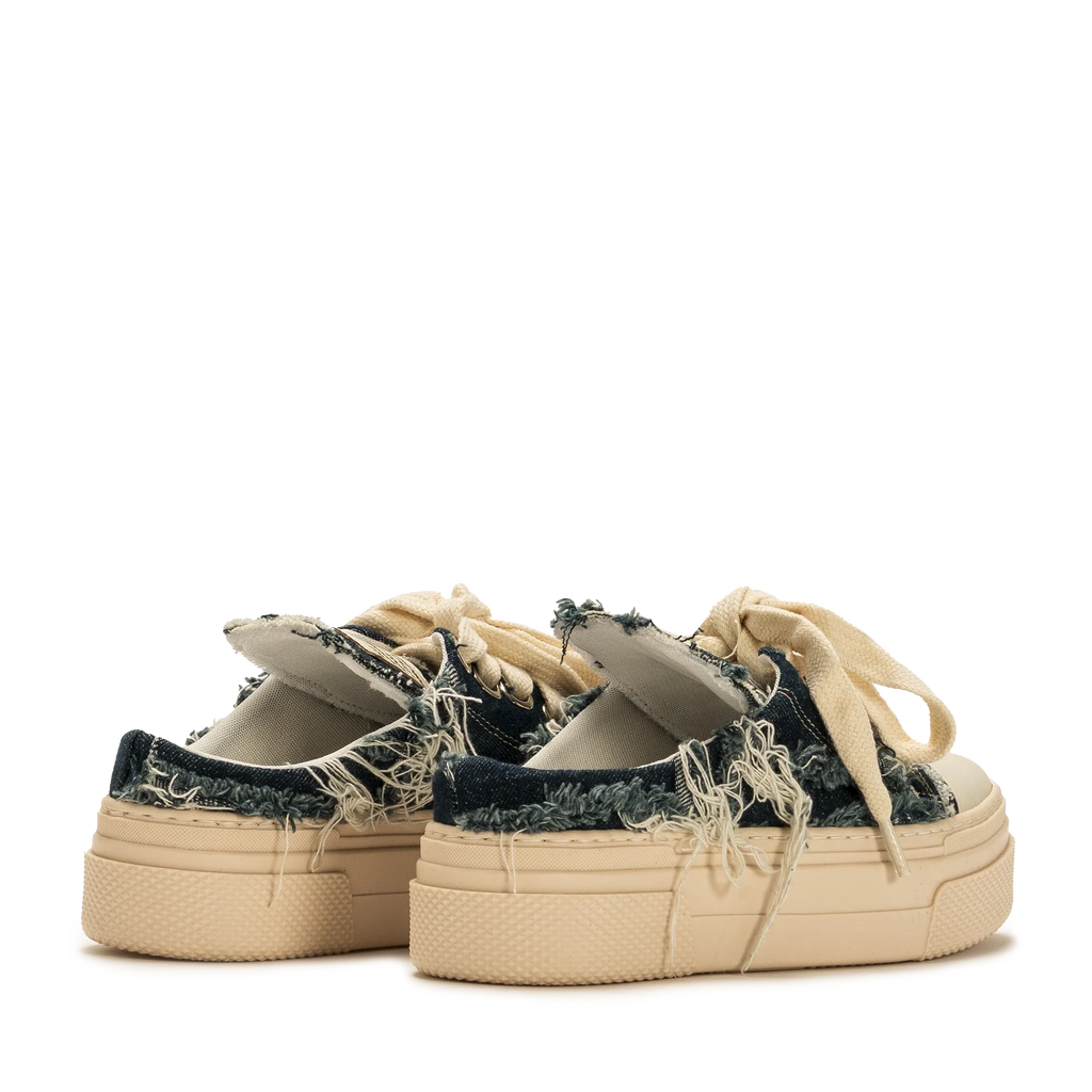 SABOT CR03 – Destroyed Blue