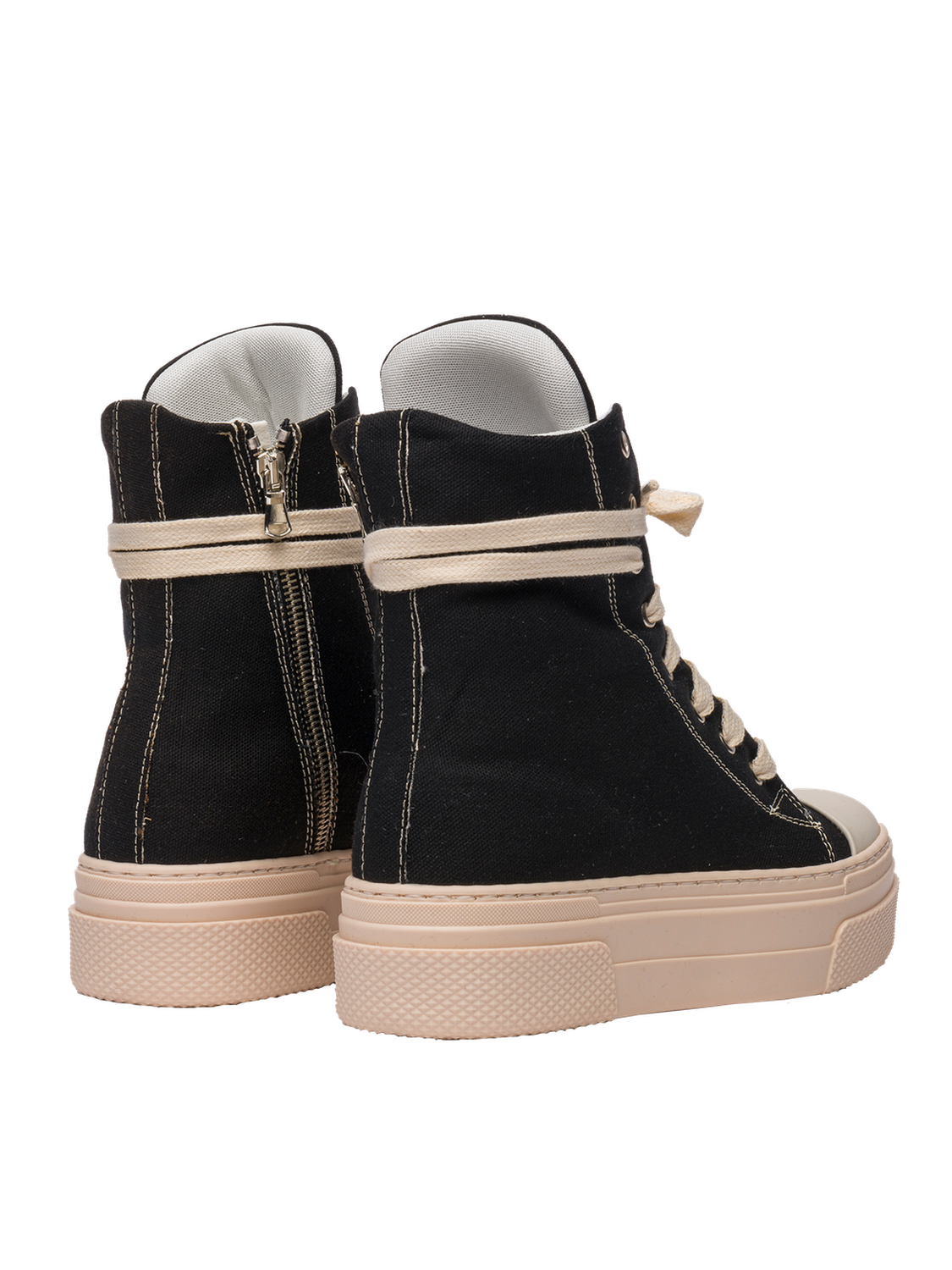 CALIPSO – Classic Black Canvas