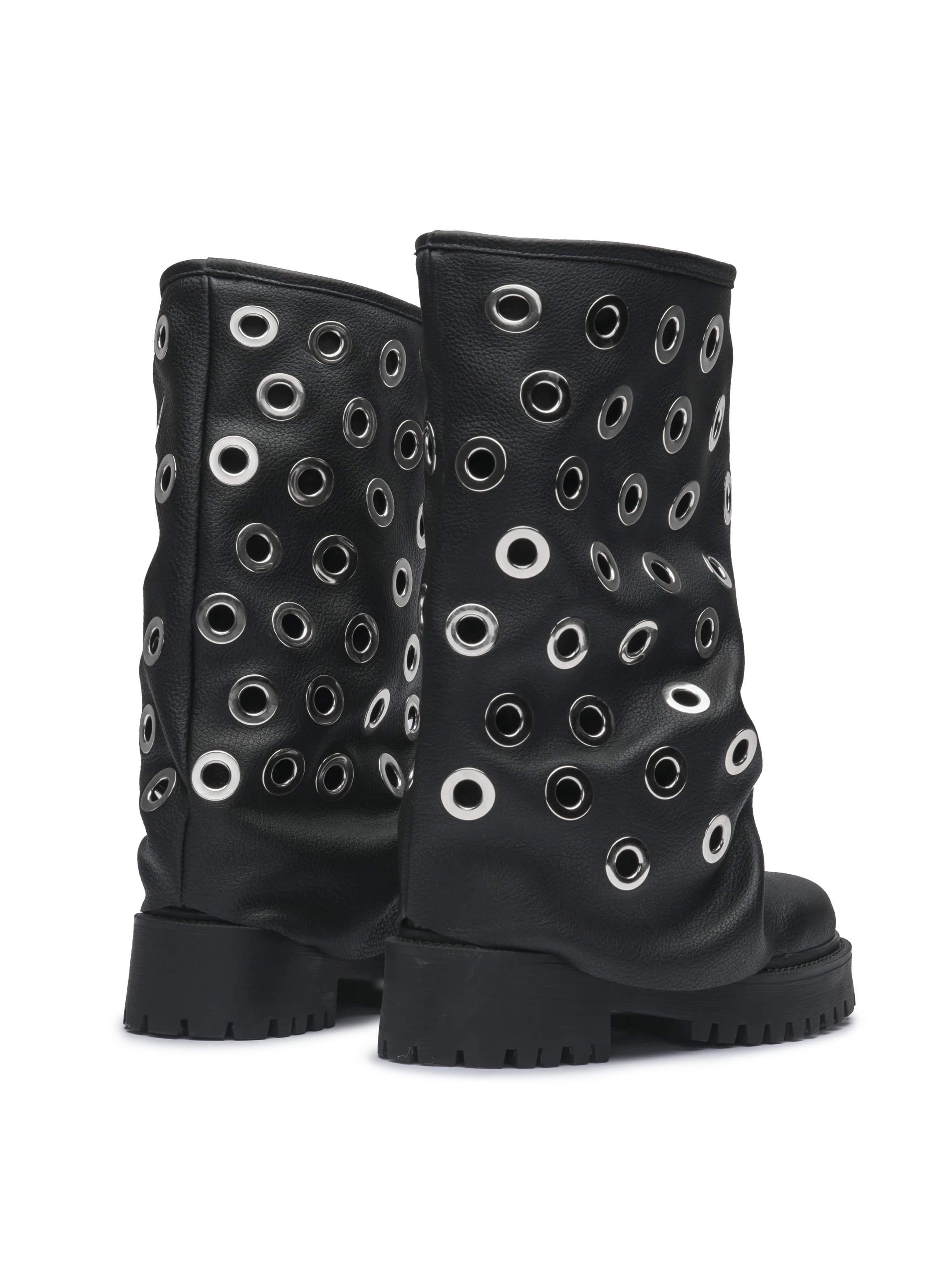CHUNKY – Black Silver Giant Eyelets Edition