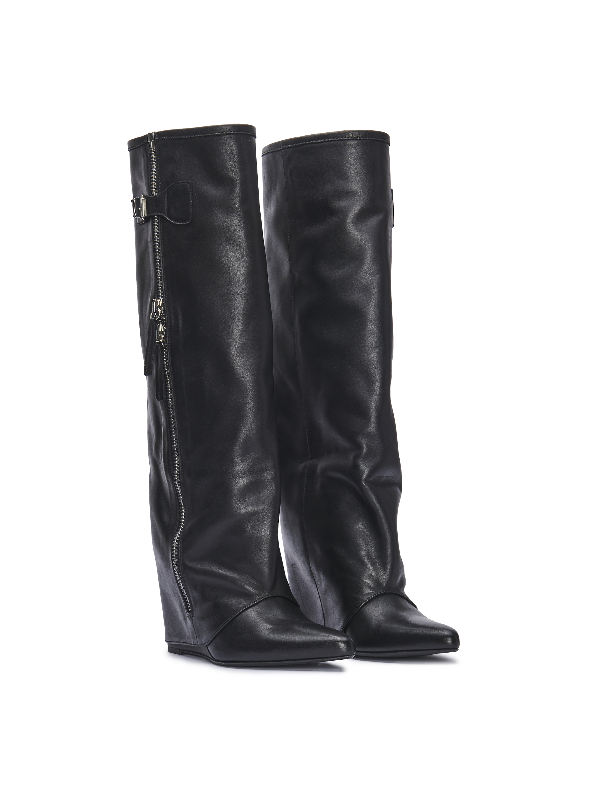 VELAR – Black Leather