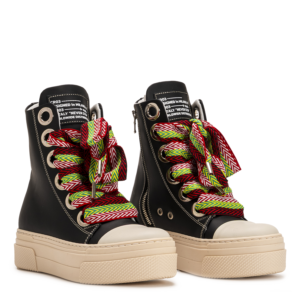 CALIPSO 300 – Black Laces Multicolor