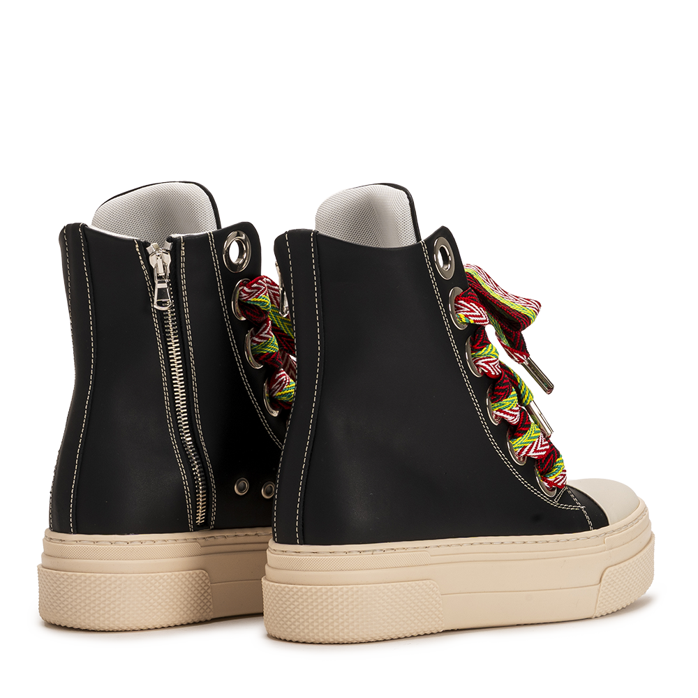 CALIPSO 300 – Black Laces Multicolor