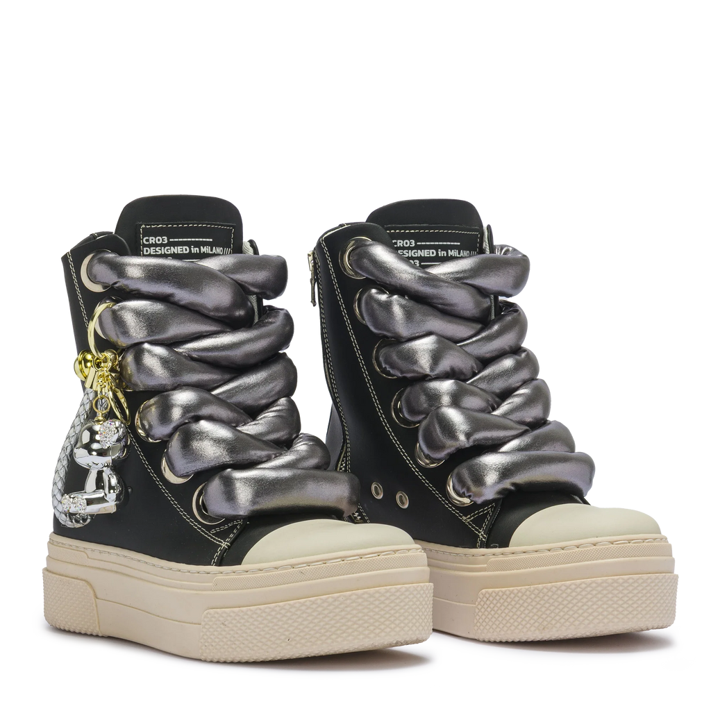 CALIPSO 300 BEAR EDITION – Black & Metal Boldness