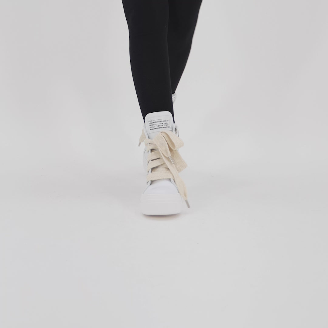 CALIPSO 300 – White Leather